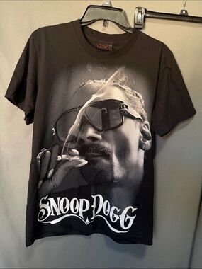 Black Graphic Men's Tee - Print